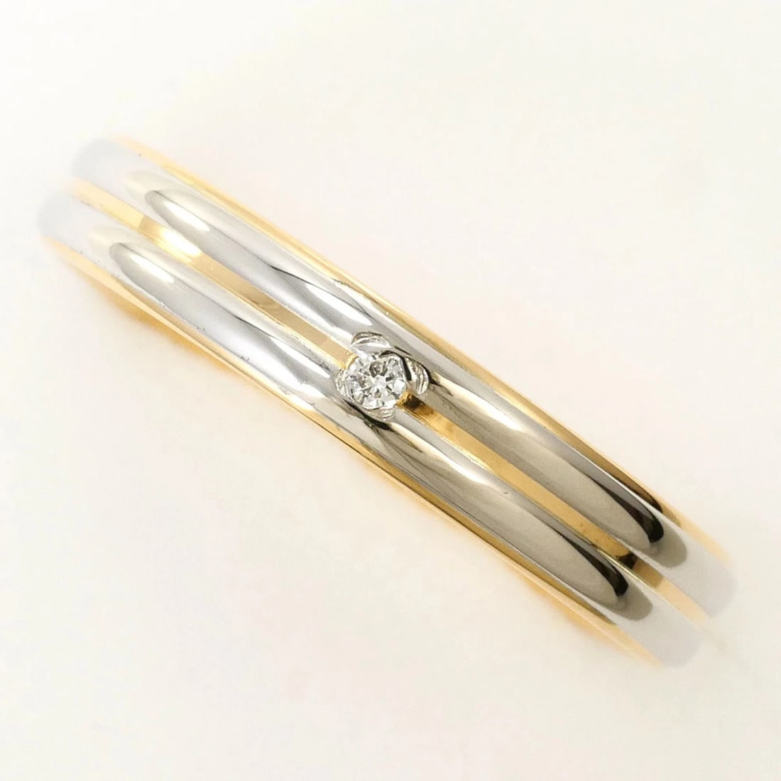 PLATINUM 900 18K YELLOW GOLD RING WITH DIAMOND: Platinum 900 18K Yellow Gold Ring with Diamond Brand: Unbranded Type/Style: Band ring Material: Platinum 900, Yellow gold (18K), Main Stone natural Color: Pt, YG Size: US6.5 Accessories: None