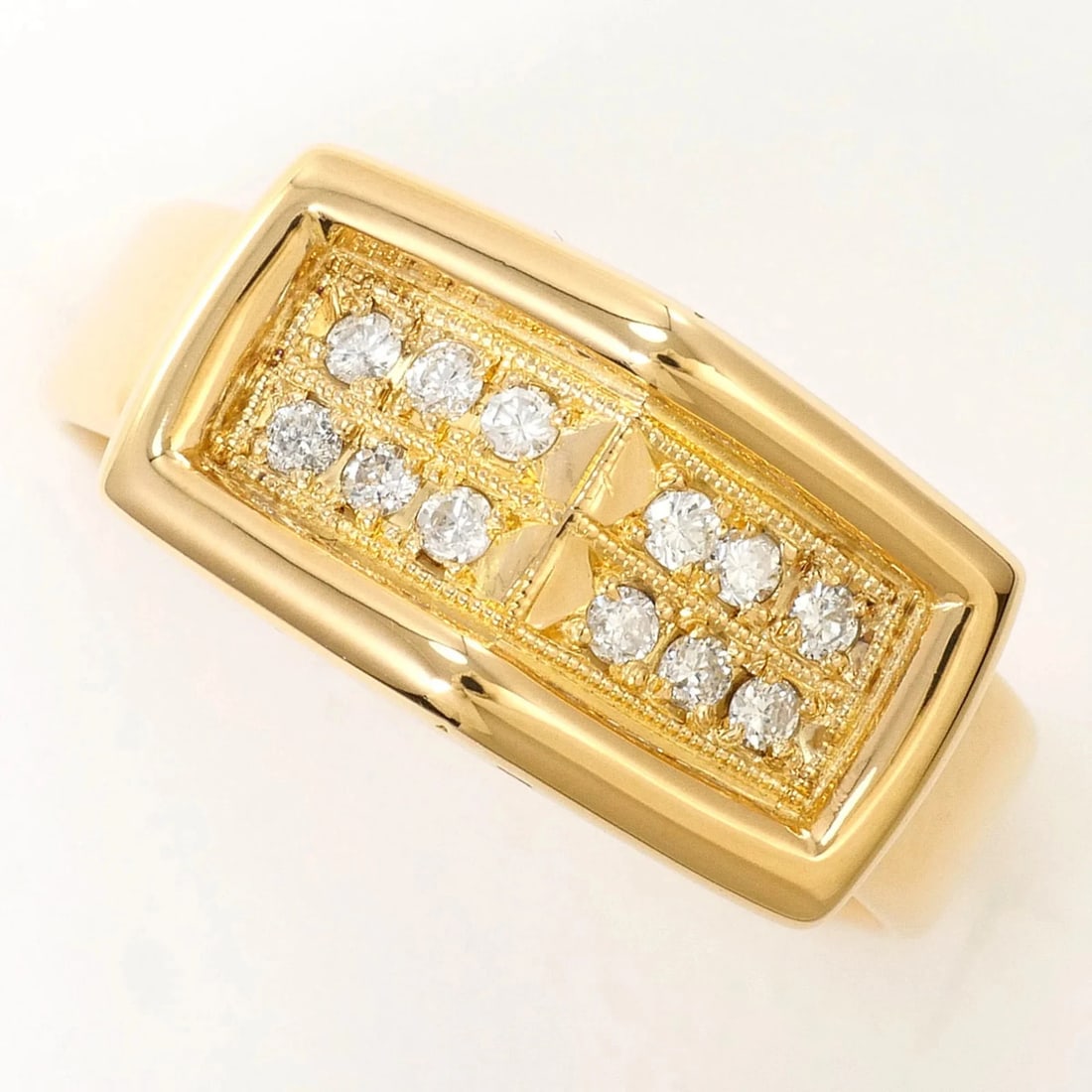 18K YELLOW GOLD RING WITH DIAMOND: 18K Yellow Gold Ring with Diamond Brand: Unbranded Type/Style: Band ring Material: Yellow gold (18K), Main Stone natural Color: YG Size: US6.5 Accessories: None Accessories Notice: When pu