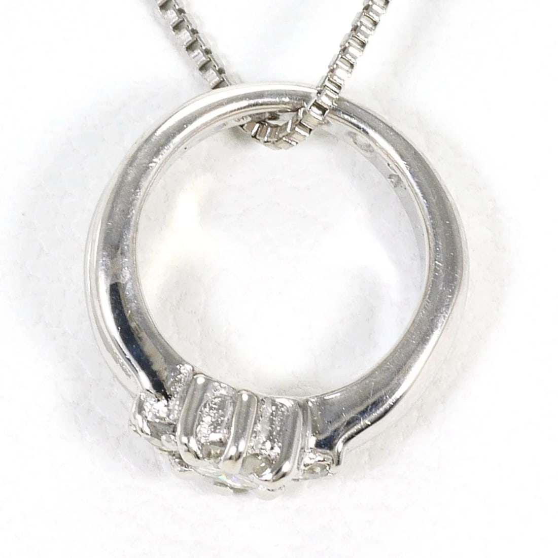 18K WHITE GOLD NECKLACE WITH DIAMOND: 18K White Gold Necklace with Diamond Brand: Unbranded Type/Style: Necklace Material: White gold (18K), Main Stone natural Color: WG Size: Neck Circumference 45 cm / 17.71'' Pendant Size 10mm x 9mm / 0