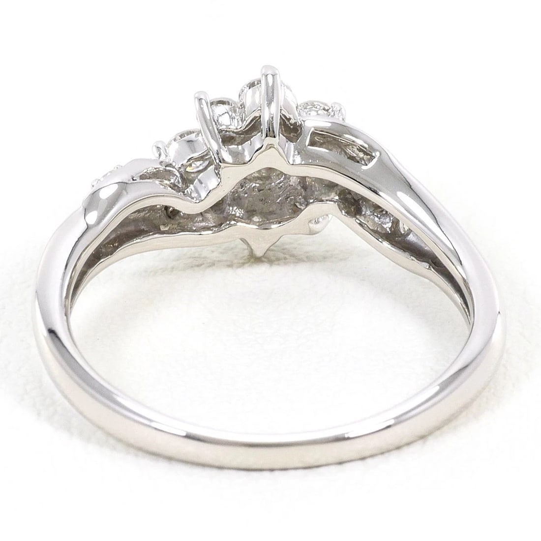 PT900 PLATINUM RING DIAMOND - 4