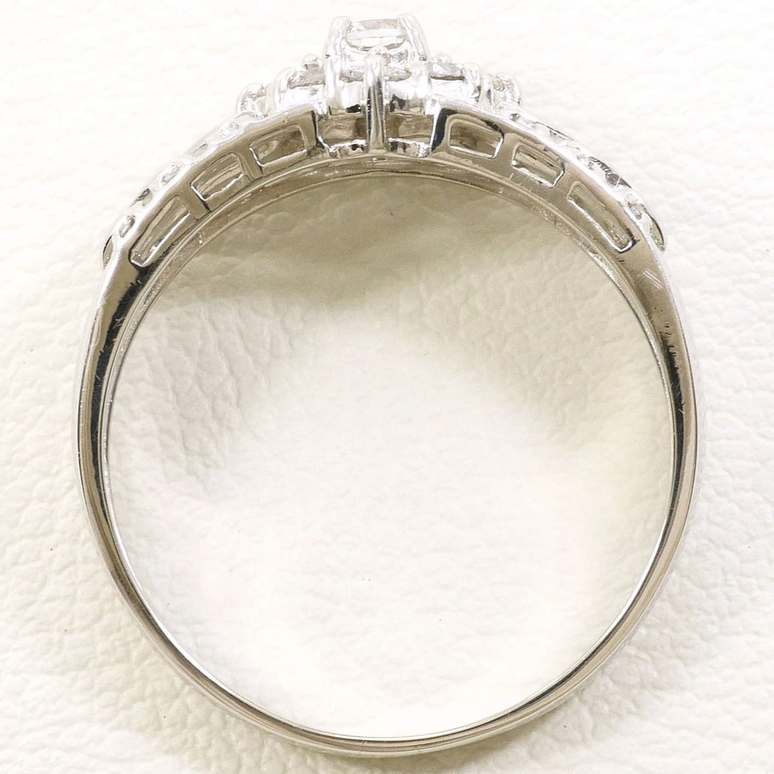 PT900 PLATINUM RING DIAMOND - 3