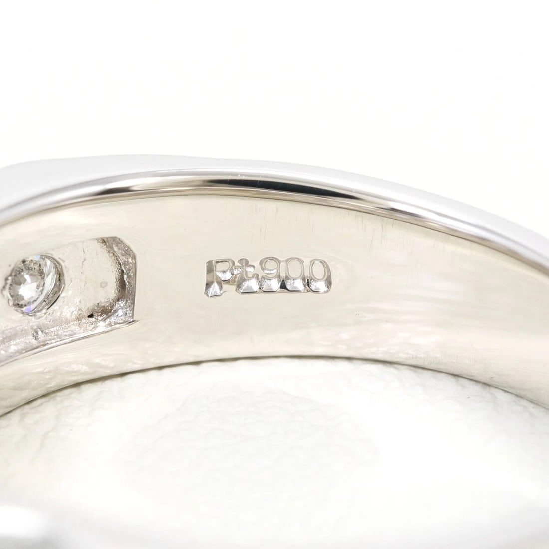 PT900 PLATINUM RING DIAMOND - 4