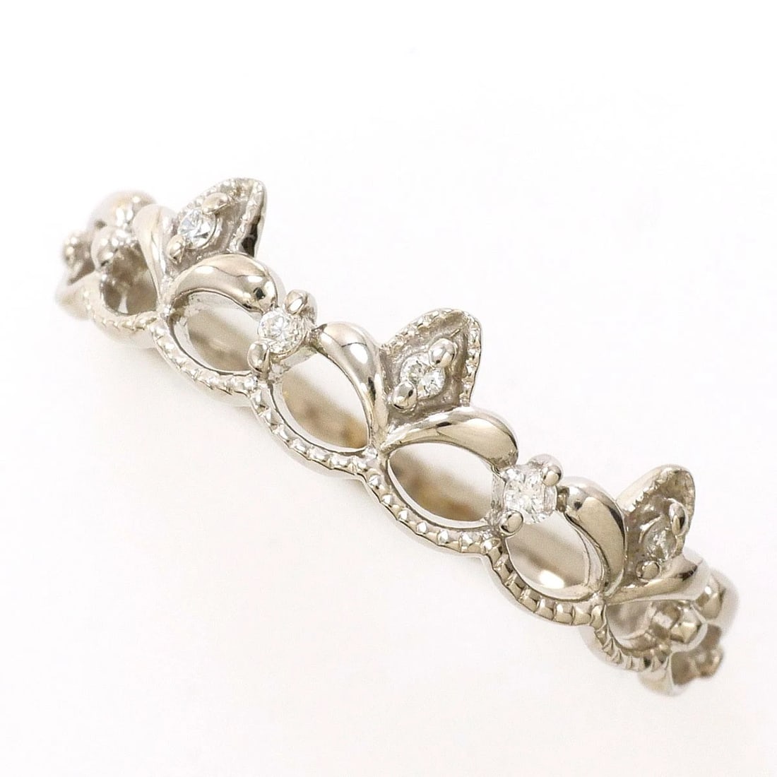 K18 18K GOLD RING DIAMOND: K18 18k gold Ring Diamond Brand: No Brand Type/Style: Ring Material: 18k gold, Main Stone Diamond Color: Gold Size: US 7 7/8 Accessories: None Accessories Notice: When purchasing pre-owned goods,
