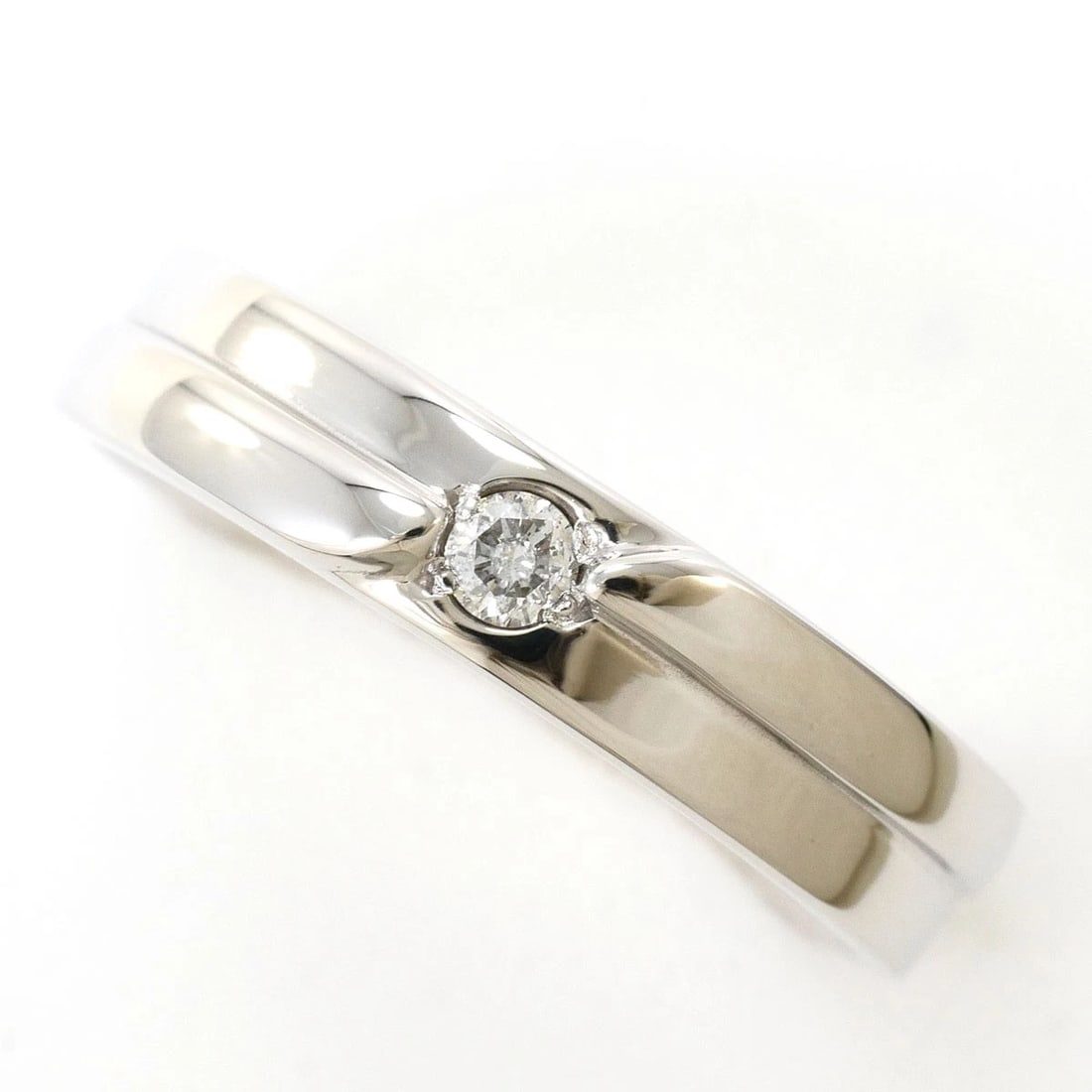 14K GOLD RING DIAMOND: 14K Gold Ring Diamond Brand: No Brand Type/Style: Ring Material: K14 Gold, Color: Gold Size: US 6 1/4 Accessories: None Accessories Notice: When purchasing pre-owned goods, please refer to the photos