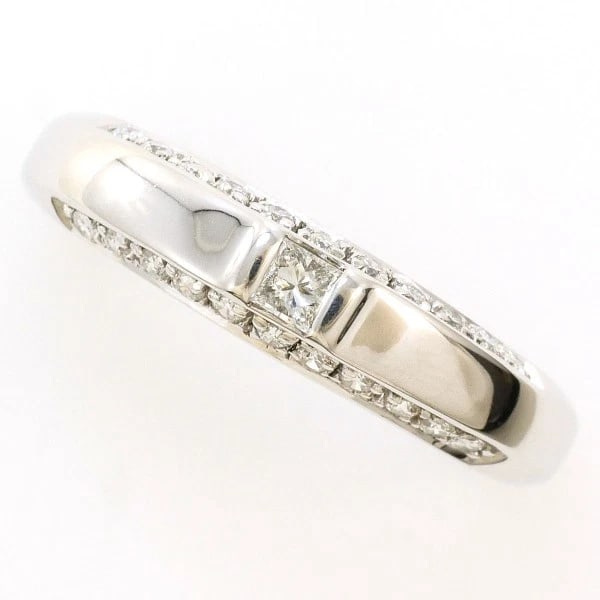 RING K18/WHITE GOLD: Ring K18/White Gold Brand: No Brand Type/Style: Ring Material: K18/White Gold, Color: White Gold Size: US 7 7/8 Accessories: None Accessories Notice: When purchasing pre-owned goods, please refer to