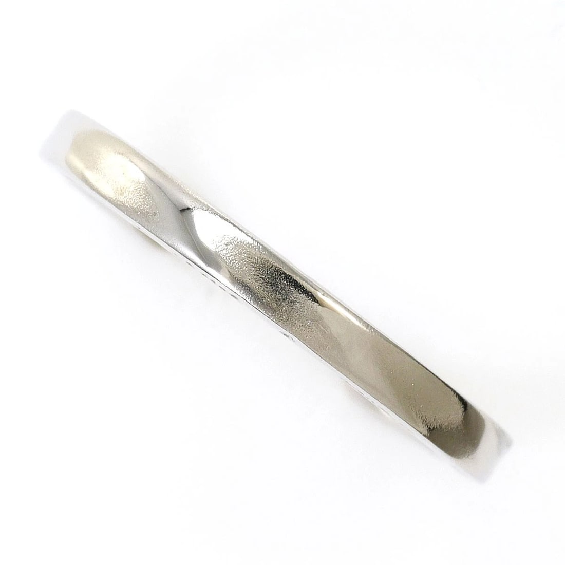 RENOMA PT900 PLATINUM RING: renoma PT900 Platinum Ring Brand: renoma Type/Style: Ring Material: PT900 Platinum, Color: Silver Size: US 5 3/8 Accessories: None Accessories Notice: When purchasing pre-owned goods, please refer to