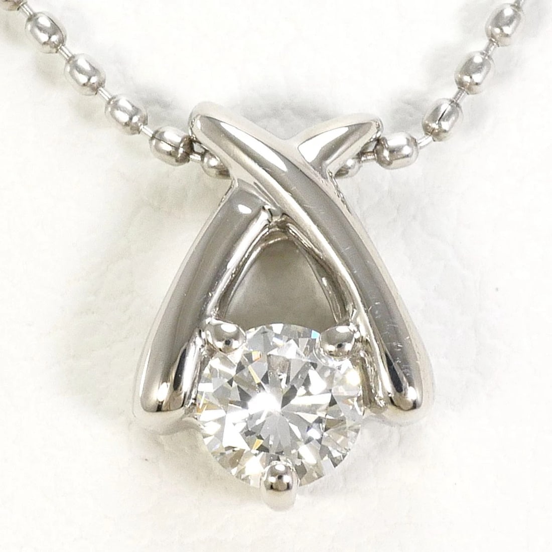 PT900 PLATINUM PT850/PLATINUM NECKLACE DIAMOND: PT900 Platinum PT850/Platinum Necklace Diamond Brand: No Brand Type/Style: Necklace Material: PT900 Platinum PT850/Platinum, Color: Silver Size: total length 40cm Accessories: None Accessories
