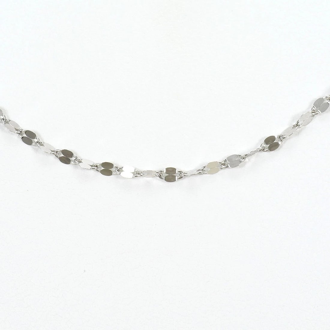 PT850 PLATINUM NECKLACE: PT850 Platinum Necklace Brand: No Brand Type/Style: Necklace Material: PT850 Platinum, Color: Silver Size: total length 70cm Accessories: None Accessories Notice: When purchasing pre-owned goods,