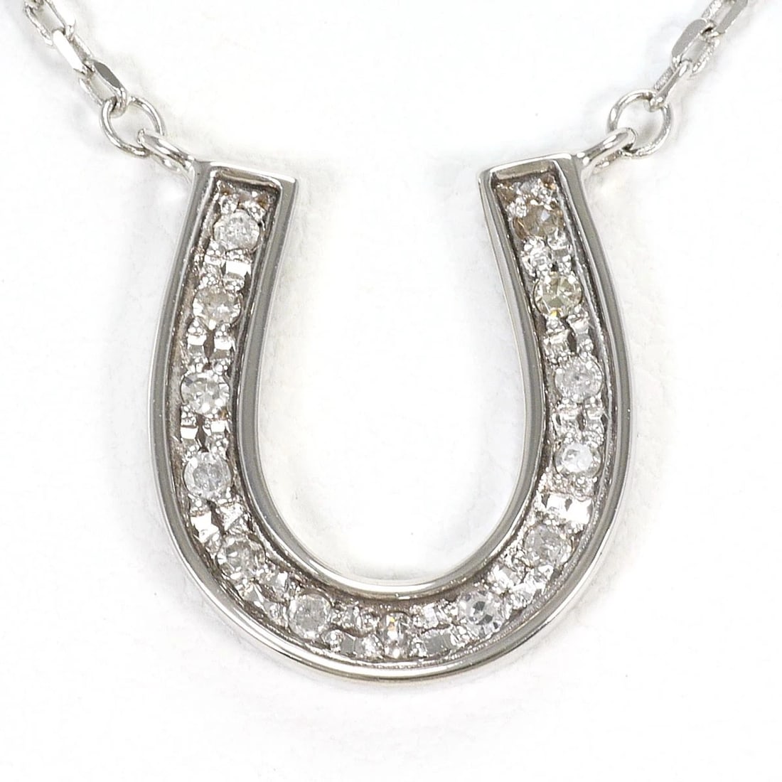 K14 14K GOLD NECKLACE DIAMOND: K14 14K Gold Necklace Diamond Brand: No Brand Type/Style: Necklace Material: 14k Gold, Main Stone Diamond Color: Gold Size: Total length41cm Accessories: None Accessories Notice: When purchasing