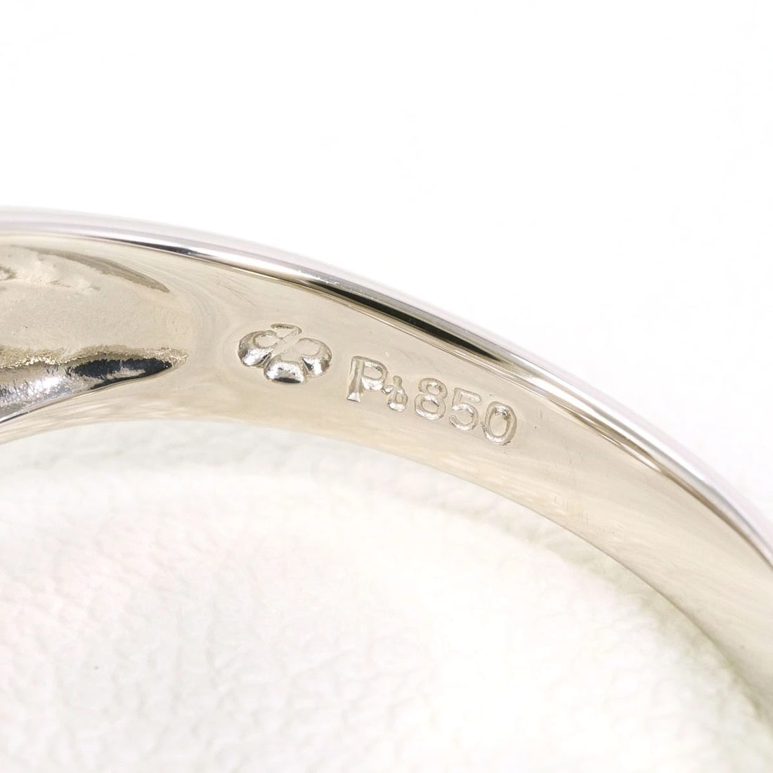 PT850 PLATINUM RING DIAMOND - 5