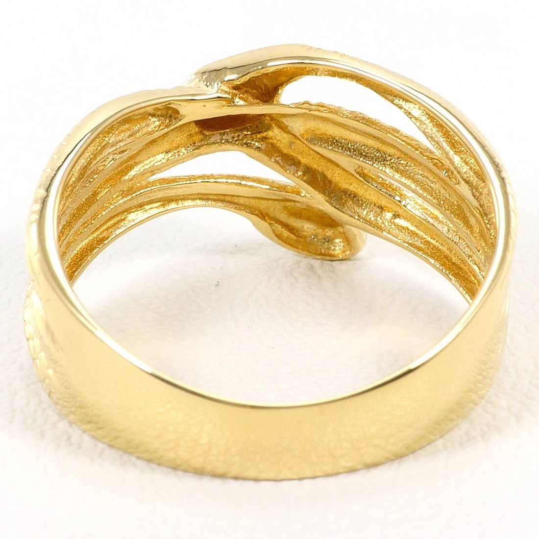 K18 18K GOLD RING: K18 18k gold Ring Brand: No Brand Type/Style: Ring Material: 18k gold, Color: gold Size: US7 Accessories: None Accessories Notice: When purchasing pre-owned goods, please refer to the photos of the