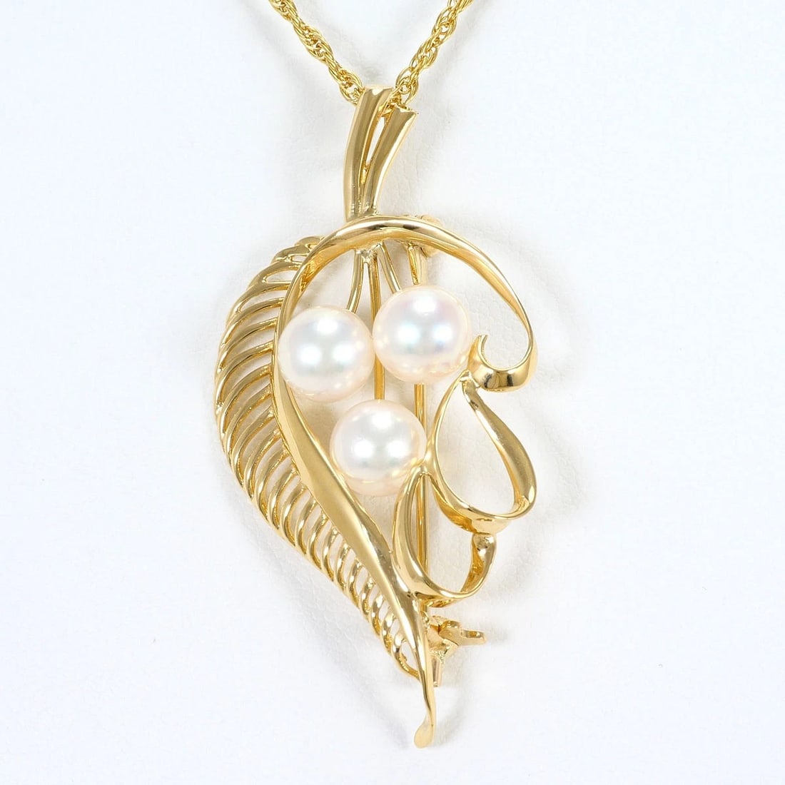 K18 18K GOLD NECKLACE AKOYA PEARL: K18 18k gold Necklace Akoya Pearl Brand: No Brand Type/Style: Necklace Material: 18k gold, Main Stone Akoya Pearl Color: Gold Size: total length 40cm Accessories: None Accessories Notice: