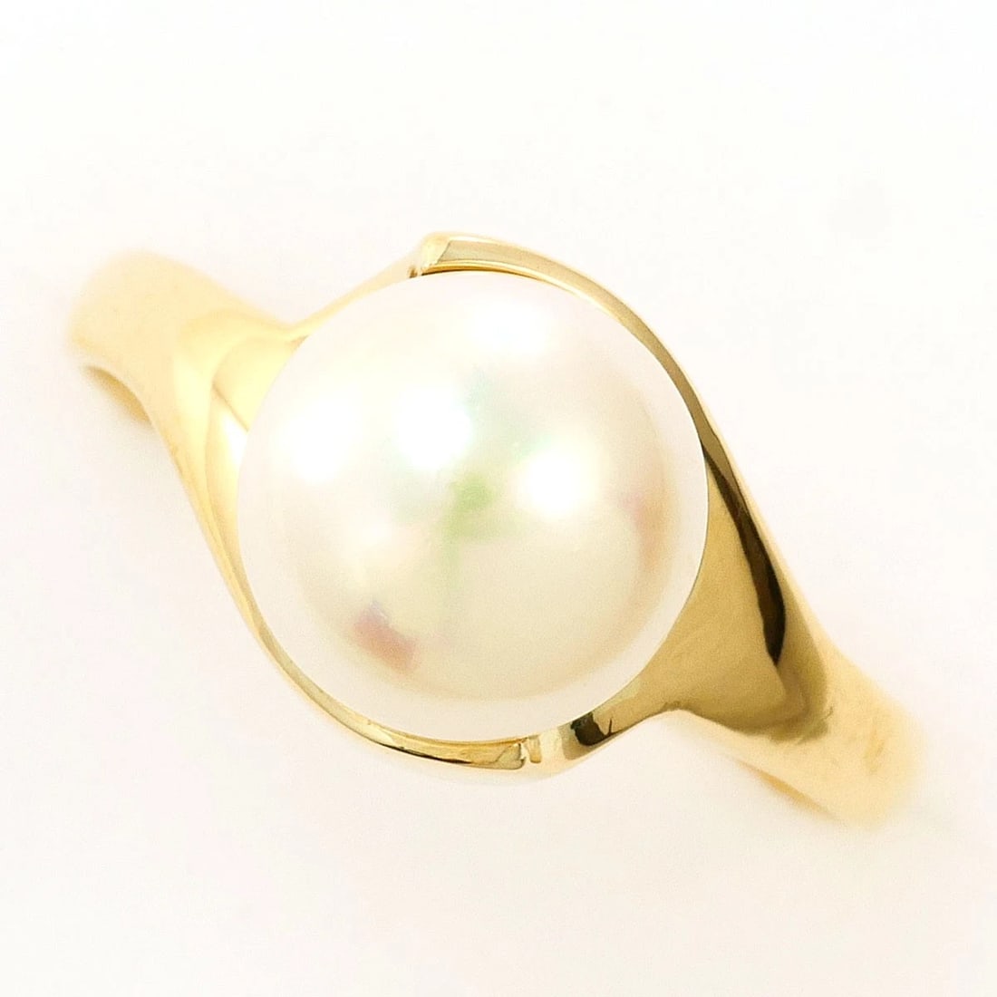 K18 18K GOLD RING PEARL: K18 18k gold Ring Pearl Brand: No Brand Type/Style: Ring Material: 18k gold, Main Stone cultured pearl Color: Gold Size: US 6 1/2 Accessories: None Accessories Notice: When purchasing pre-