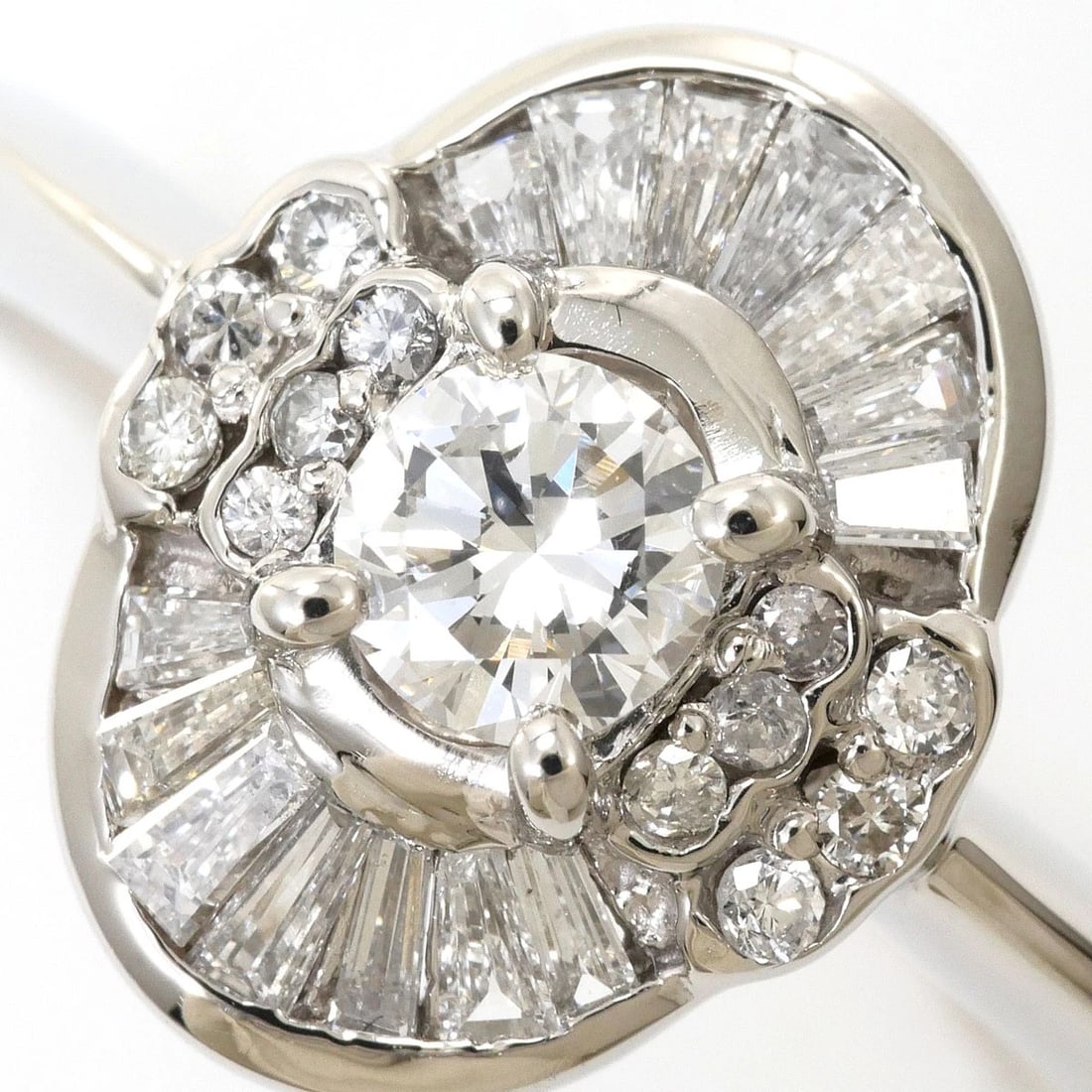 PT900 PLATINUM RING DIAMOND - 2
