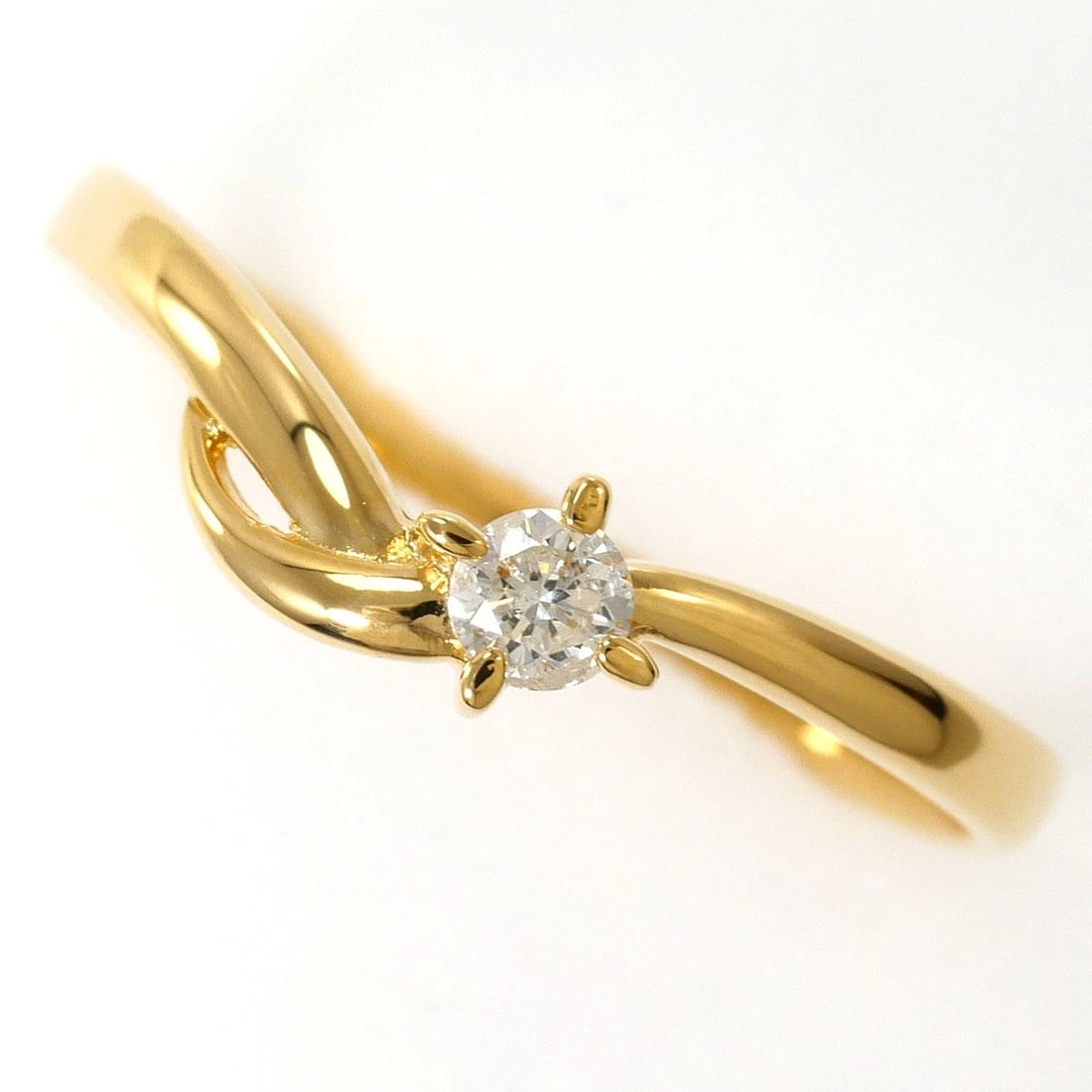 K18 GOLD RING DIAMOND: K18 gold Ring Diamond Brand: No Brand Type/Style: Ring Material: K18 Gold, Main Stone Natular Color: None Size: US 6 1/4 Accessories: None Accessories Notice: When purchasing pre-owned goods, please
