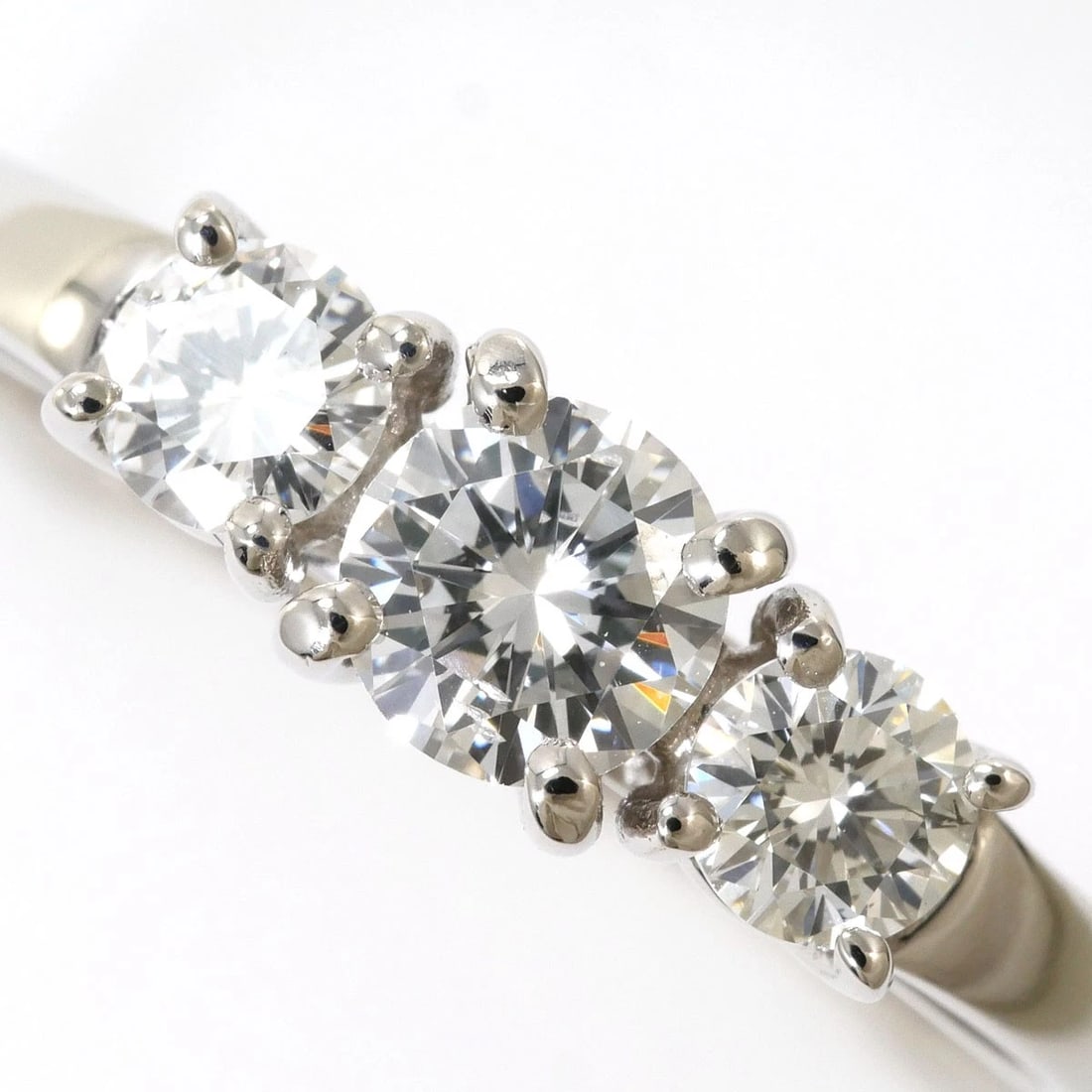 PT900 PLATINUM RING DIAMOND - 2