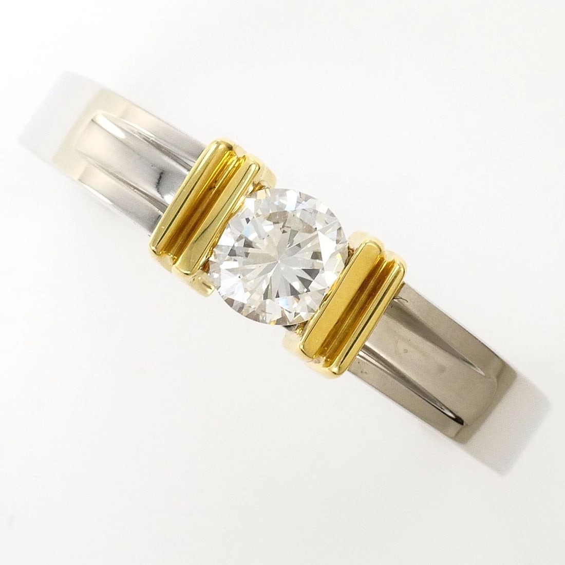 PT900 PLATINUM K18 RING: PT900 Platinum K18 Ring Brand: No Brand Type/Style: Ring Material: PT900, Main Stone Natural Color: None Size: US 6 1/4 Accessories: None Accessories Notice: When purchasing pre-owned goods, please
