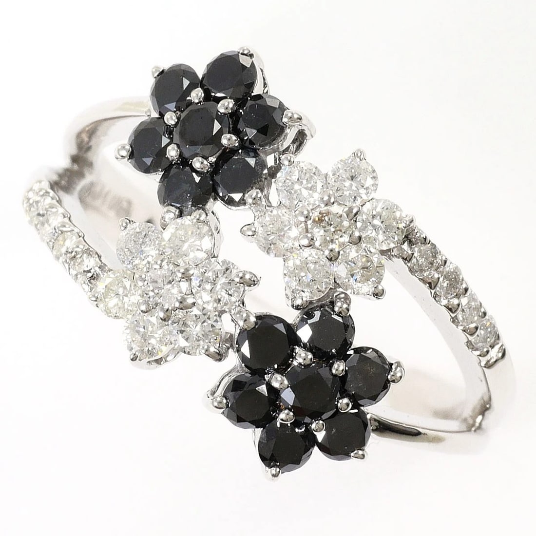 K14 GOLD BLACK DIAMOND: K14 Gold Black diamond Brand: No Brand Type/Style: Ring Material: K14 Gold, Main Stone Natural Color: None Size: US 7 Accessories: None Accessories Notice: When purchasing pre-owned goods, please