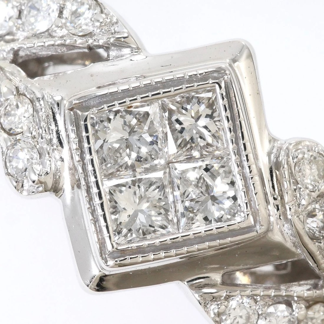 K18 GOLD RING DIAMOND - 2