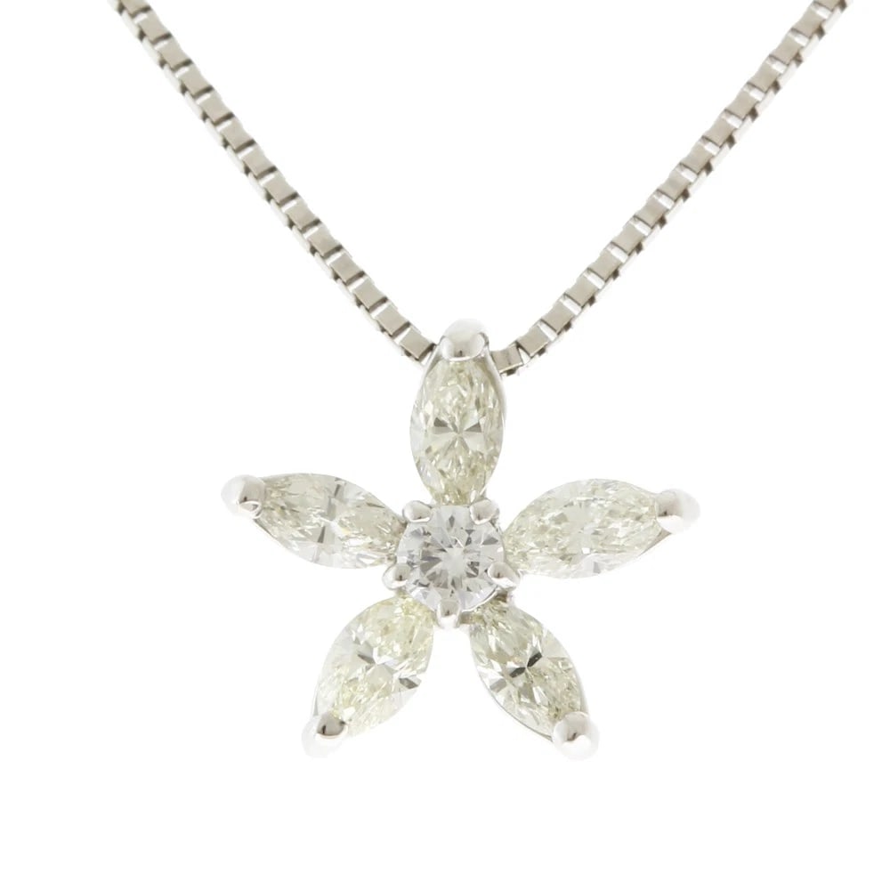 NECKLACE K18 WHITE GOLD DIAMOND: Necklace K18 white gold diamond Brand: Unbranded Type/Style: Necklace Material: K18 white gold, Main Stone Natural Color: Silver Size: Total Length:45cm Chain width:1.0mm Top:W11.5mm x H11.0mm Acc