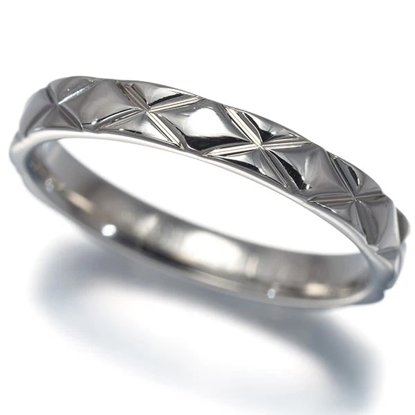 CHANEL RING MATELASSE MEDIUM 950 PLATINUM: CHANEL Ring Matelasse Medium 950 Platinum Brand: CHANEL Type/Style: Ring Material: 950/ Platinum, Color: Silver Size: US 7.25 Accessories: None Accessories Notice: When purchasing pre-owned goods,