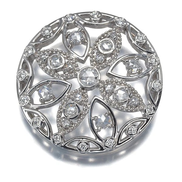 MONNICKENDAM PENDANT DIAMOND PT 900: MONNICKENDAM Pendant Diamond Pt 900 Brand: MONNICKENDAM Type/Style: Pendant Material: 900 / Platinum, Main Stone Natural Color: Silver Size: Design Size: Diameter Approximately 25.0mm Bail inner