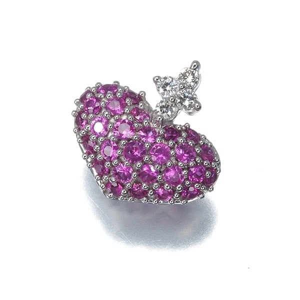 KASAHARA MASUMI PENDANT RUBY DIAMOND 18K WG: KASAHARA MASUMI Pendant Ruby Diamond 18K WG Brand: KASAHARA MASUMI Type/Style: Pendant Material: 18K / 750 / White Gold, Main Stone Natural Color: White Gold Size: Design size: 12.9 x 13.0mm Bail