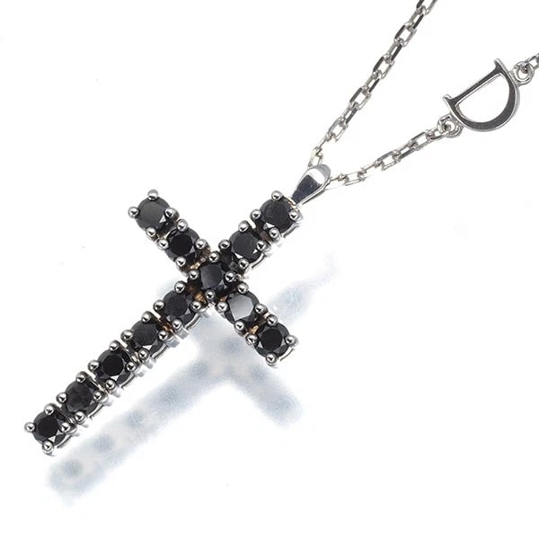 DAMIANI NECKLACE BLACK DIAMOND 18K 750 WHITE GOLD: DAMIANI Necklace Black Diamond 18K 750 White Gold Brand: DAMIANI Type/Style: Necklace Material: 18K / 750 / White Gold, Main Stone Natural Color: White Gold Size: Necklace length: 50cm Pendant size: 2