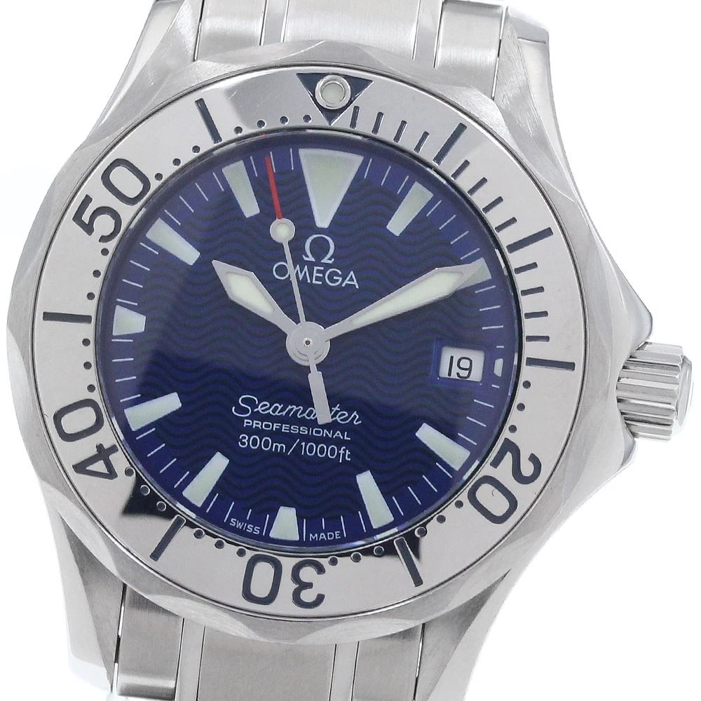 OMEGA SEAMASTER DATE BLUE DIAL QUARTZ WATCH: OMEGA Seamaster Date blue Dial Quartz Watch Brand: OMEGA Type/Style: Wristwatch Material: Band Material Stainless Steel, Case Material Stainless Steel Color: Dial Color blue Size: Case Size About28mm 