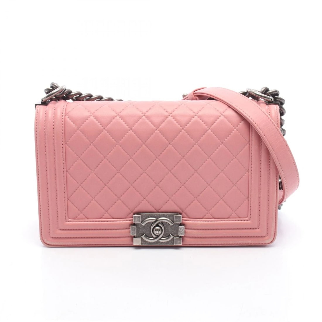 CHANEL BOY CHANEL CHAIN SHOULDER HANDBAG: CHANEL Boy Chanel Chain Shoulder Handbag Brand: CHANEL Type/Style: Shoulder Bag Material: Exterior Material Lambskin (sheep leather) Color: Exterior Color Pink?ish colors Size: H:14.5cm x W:25cm x D:7