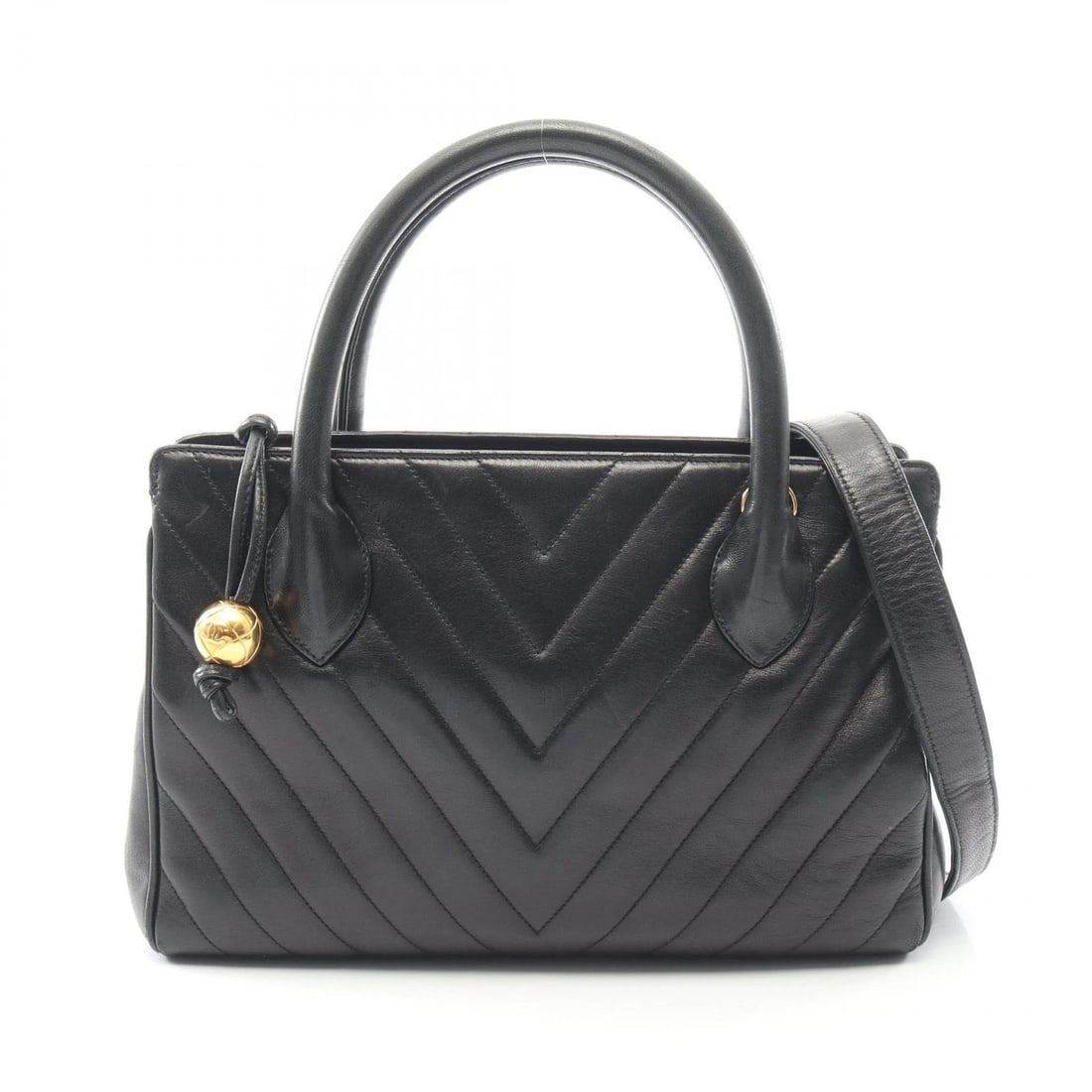 CHANEL CHEVRON V-STITCH SHOULDER HANDBAG: CHANEL Chevron V-stitch Shoulder Handbag Brand: CHANEL Type/Style: Handbag Material: Exterior Material Lambskin (sheep leather) Color: Exterior Color Black?ish colors Size: H:19cm x W:28cm x D:11cm (H