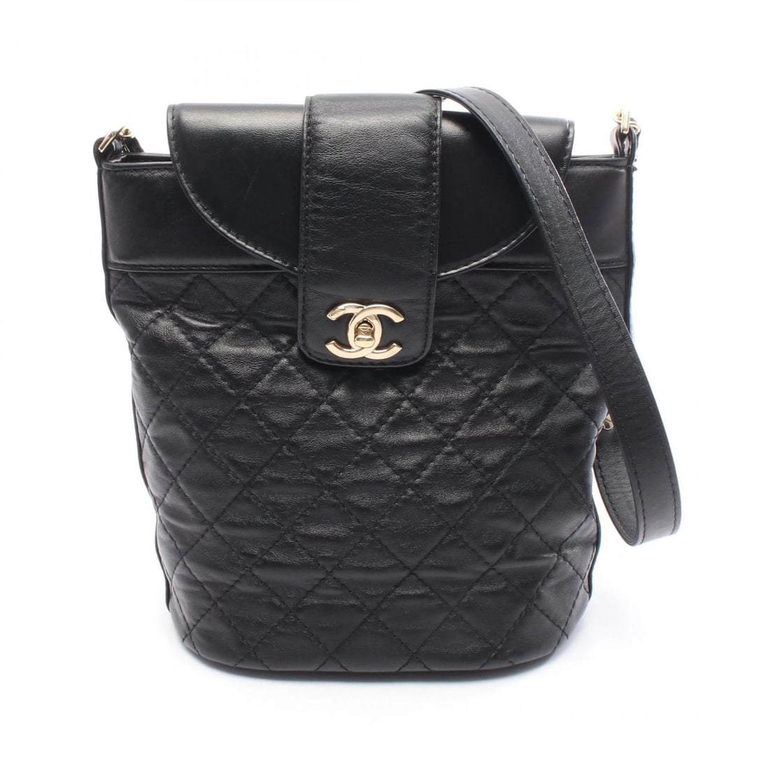 CHANEL MATELASSE BUCKET CROSSBODY SHOULDER BAG: CHANEL Matelasse Bucket Crossbody Shoulder Bag Brand: CHANEL Type/Style: Shoulder Bag Material: Exterior Material leather Color: Exterior Color Black?ish colors Size: H:27cm x W:20cm x D:13cm (H:10.6"