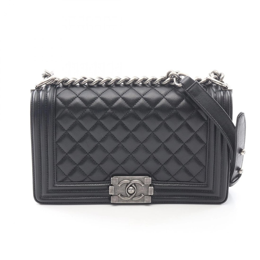 CHANEL BOY CHANEL CHAIN SHOULDER BAG CALFSKIN LEATHER BLACK: CHANEL Boy chanel chain Shoulder Bag Calfskin leather Black Brand: CHANEL Type/Style: Shoulder Bag Material: Exterior Material Grained Calfskin leather Color: Exterior Color Black?ish colors Size: