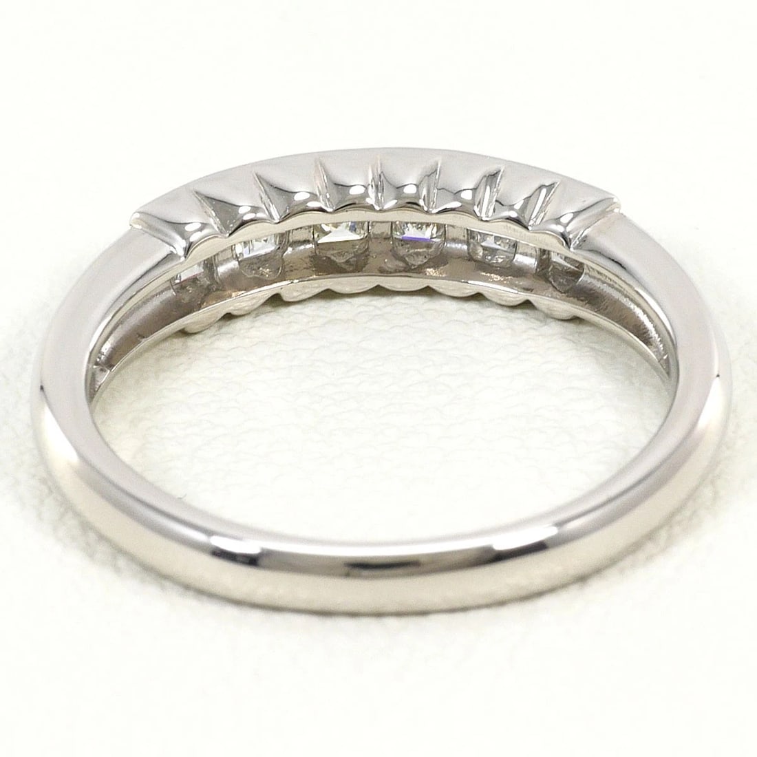 PT900 PLATINUM RING DIAMOND - 3