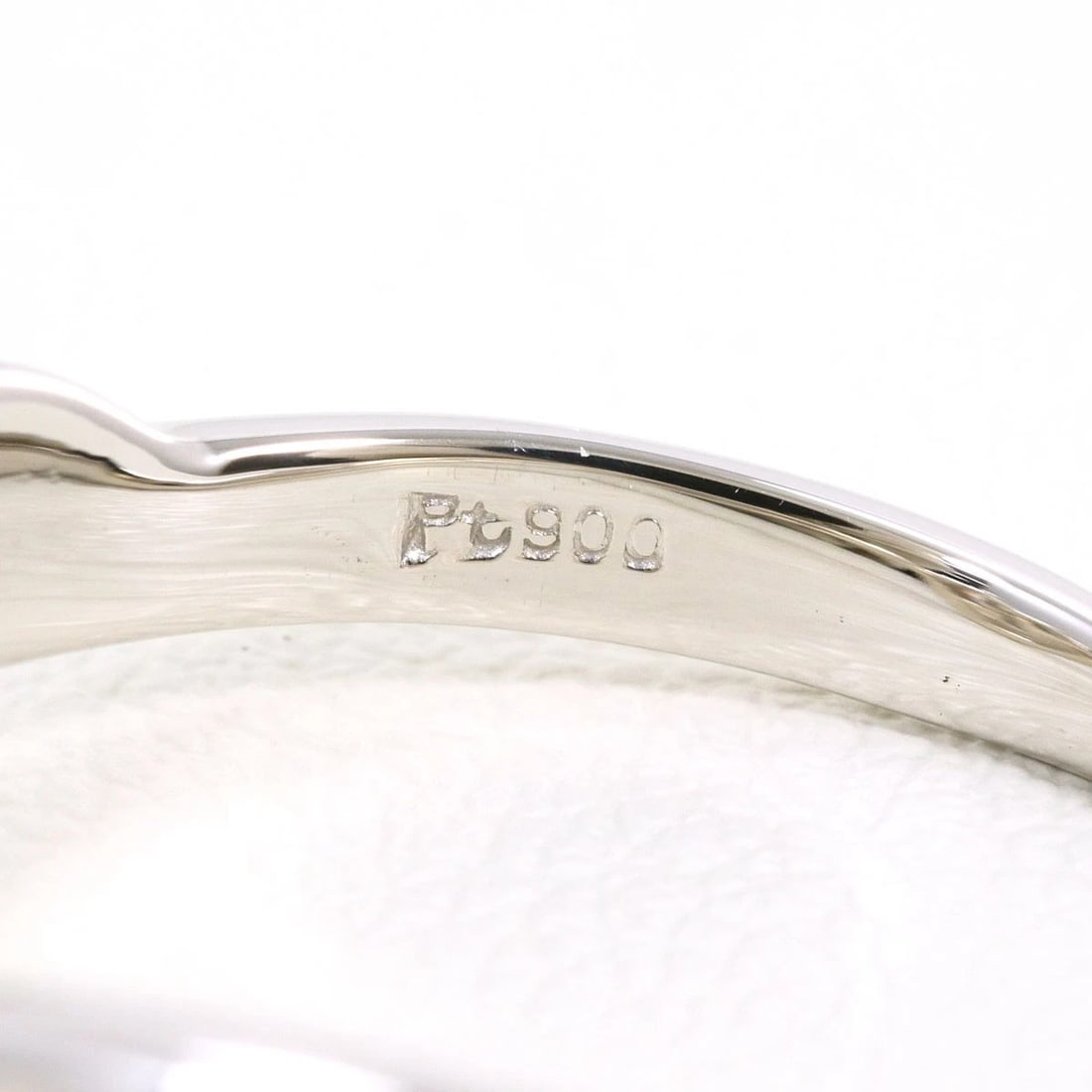 PT900 PLATINUM RING DIAMOND - 4