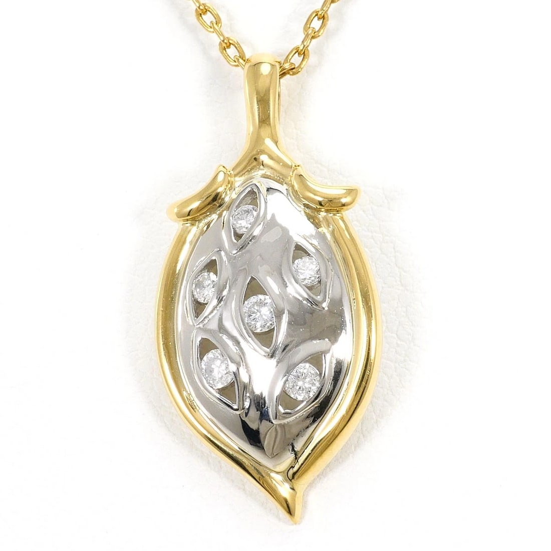 PT850 PLATINUM K18 NECKLACE DIAMOND: PT850 Platinum K18 Necklace Diamond Brand: No Brand Type/Style: Necklace Material: PT850/PlatinumK18/Yellow Gold, Main Stone Natural Color: YellowGold Size: Top size?H:about26?W:about12mm(Top and