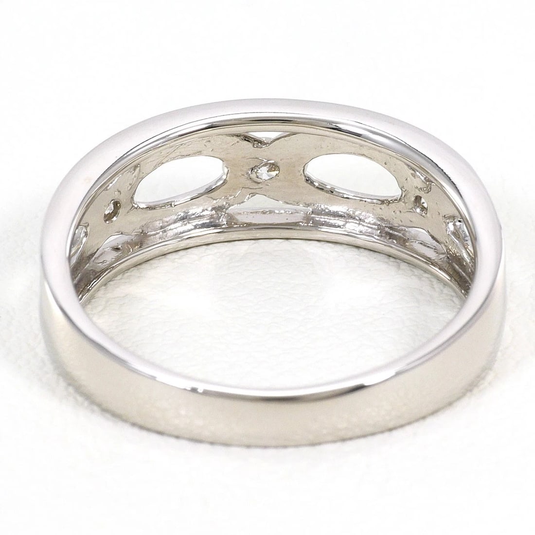 PT900 PLATINUM RING DIAMOND - 4
