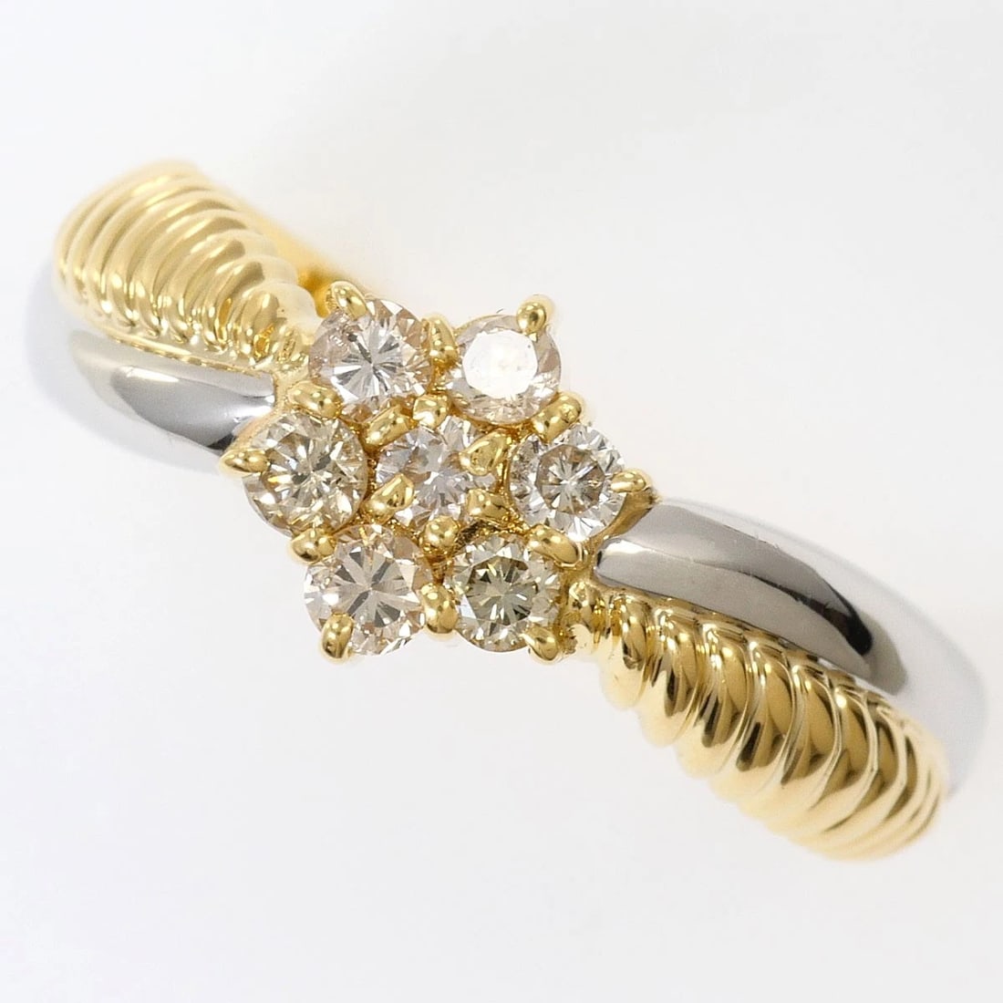 PT900 K18 RING DIAMOND: PT900 K18 Ring Diamond Brand: No Brand Type/Style: Ring Material: PT900/K18, Main Stone Natural Color: None Size: US 6 3/4 Accessories: None Accessories Notice: When purchasing pre-owned goods,