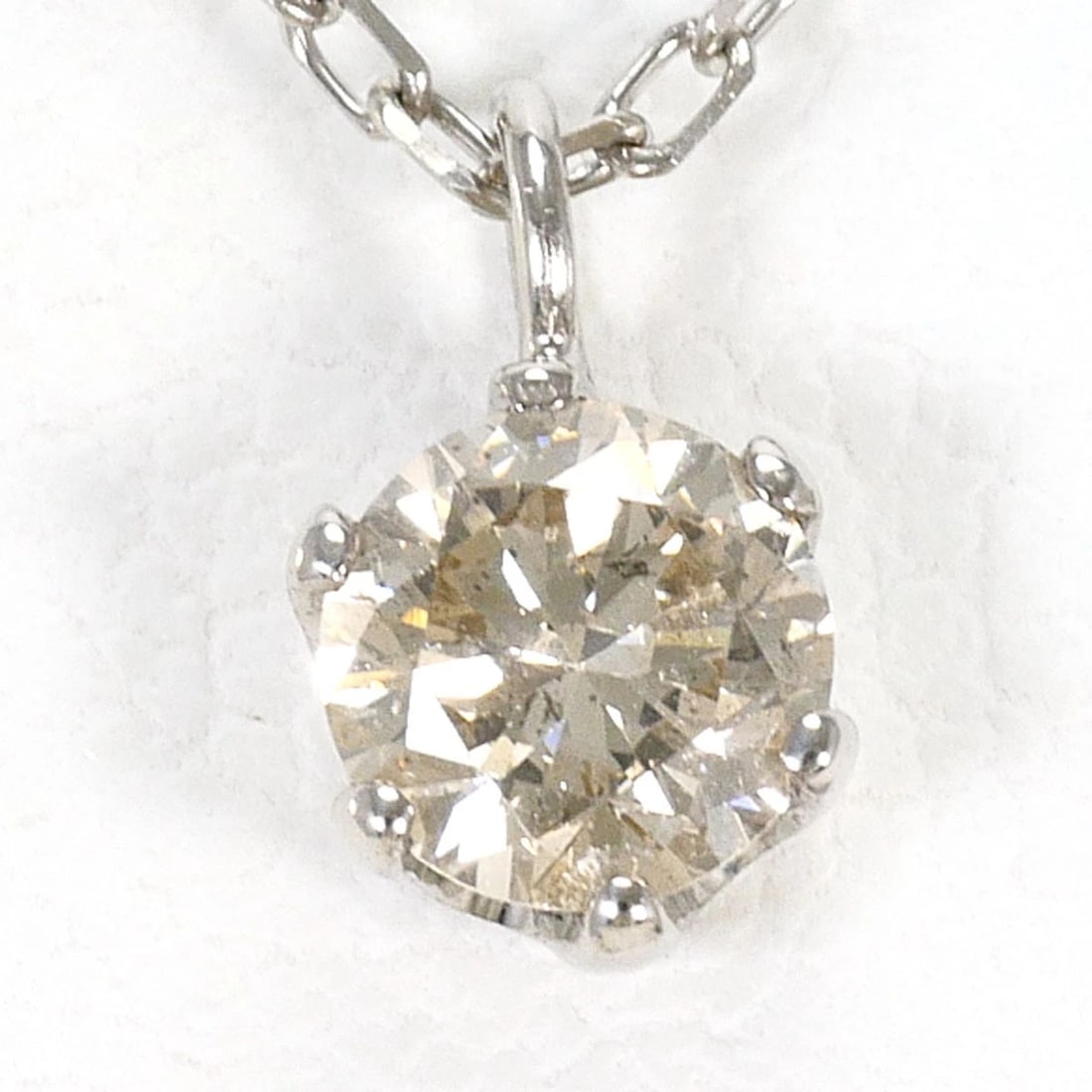 K18 GOLD NECKLACE DIAMOND: K18 gold Necklace Diamond Brand: No Brand Type/Style: Necklace Material: K18 Gold, Main Stone Natural Color: None Size: 40cm Accessories: None Accessories Notice: When purchasing pre-owned goods,