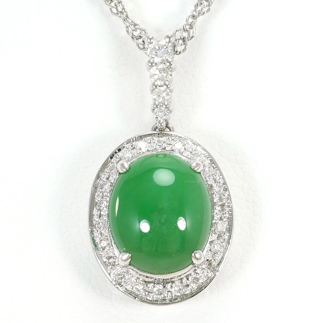 PT900 PLATINUM PT850/PLATINUM NECKLACE: PT900 Platinum PT850/Platinum Necklace Brand: No Brand Type/Style: Necklace Material: PT900/PlatinumPT850/Platinum, Main Stone Jade, Natural Color: YellowGold Size: Top size?H:about23?W:about12mm,
