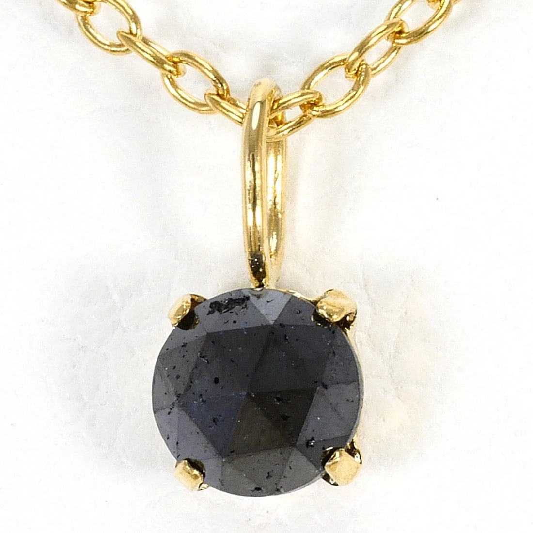 K18 GOLD NECKLACE BLACK DIAMOND: K18 gold Necklace Black diamond Brand: No Brand Type/Style: Necklace Material: K18/Yellow Gold, Main Stone Natural Color: Yellow Gold Size: Top size?H:about8?W:about4mm(Top and Chain cannot be