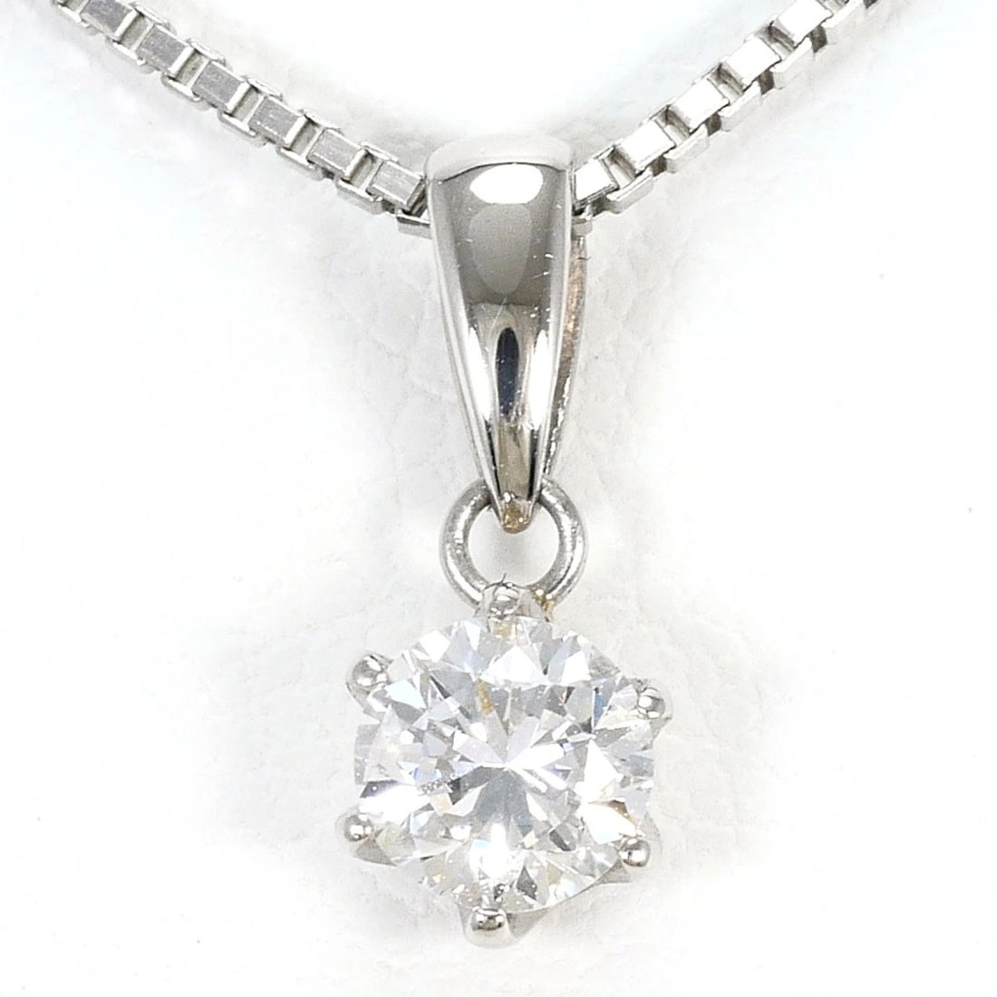 PT900 PLATINUM PT850 NECKLACE DIAMOND: PT900 Platinum PT850 Necklace Diamond Brand: No Brand Type/Style: Necklace Material: PT900/PT850, Main Stone Natural Color: Silver Size: H:about11?W:about5mm(Top and chain are removable) Chain Length: