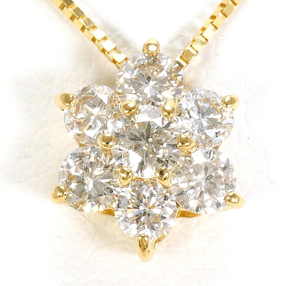 K18 GOLD NECKLACE DIAMOND: K18 gold Necklace Diamond Brand: No Brand Type/Style: Necklace Material: K18/Yellow Gold, Main Stone Natural Color: Yellow Gold Size: Top size?H:about9?W:about8mm(Top and chain are removable), Chain