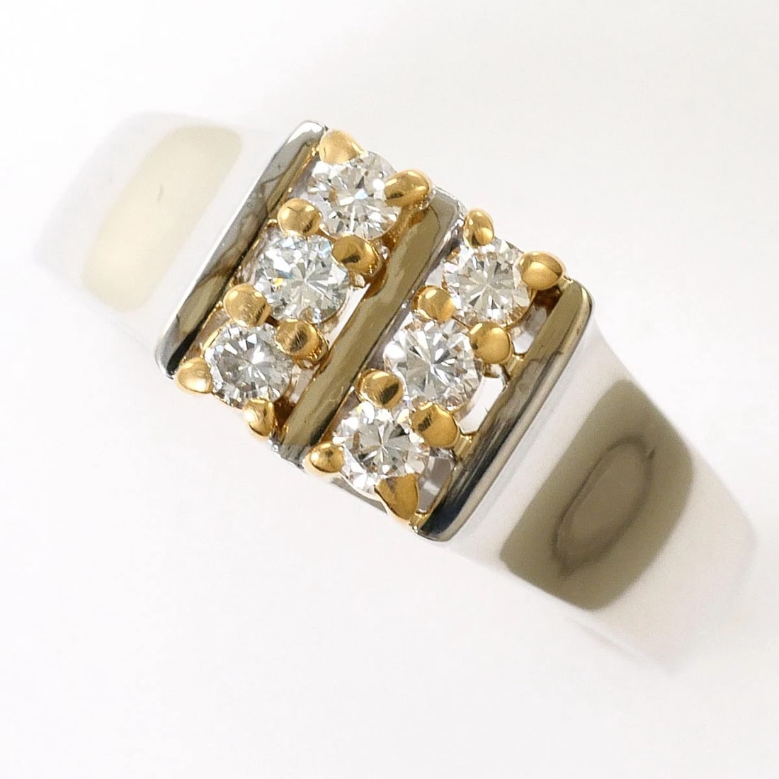 K14 GOLD RING DIAMOND: K14 Gold Ring Diamond Brand: No Brand Type/Style: Ring Material: K14, Main Stone Natural Color: None Size: US 6 1/4 Accessories: None Accessories Notice: When purchasing pre-owned goods, please refer
