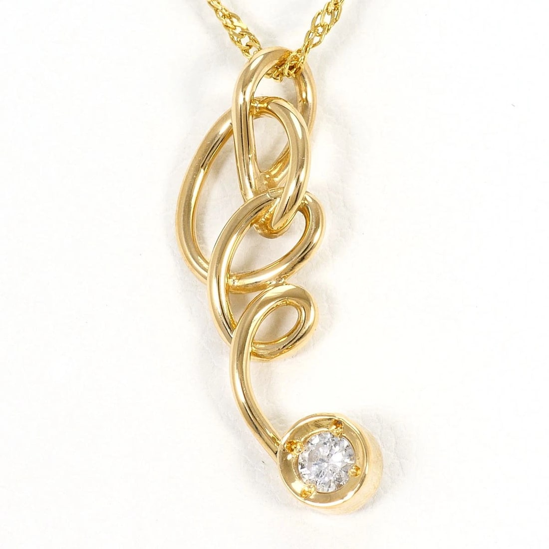 K18 GOLD NECKLACE DIAMOND: K18 gold Necklace Diamond Brand: No Brand Type/Style: Necklace Material: K18 Gold, Main Stone Natural Color: None Size: Chain Length: 40cm Accessories: None Accessories Notice: When purchasing
