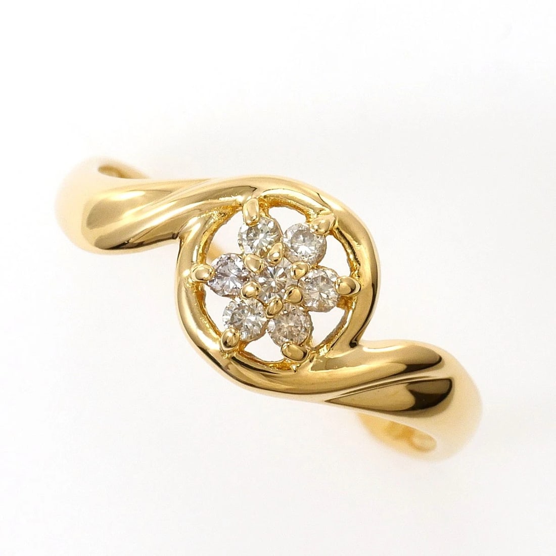 K18 GOLD RING DIAMOND: K18 gold Ring Diamond Brand: No Brand Type/Style: Ring Material: K18 Gold, Main Stone Natural Color: None Size: US 5 1/8 Accessories: None Accessories Notice: When purchasing pre-owned goods, please