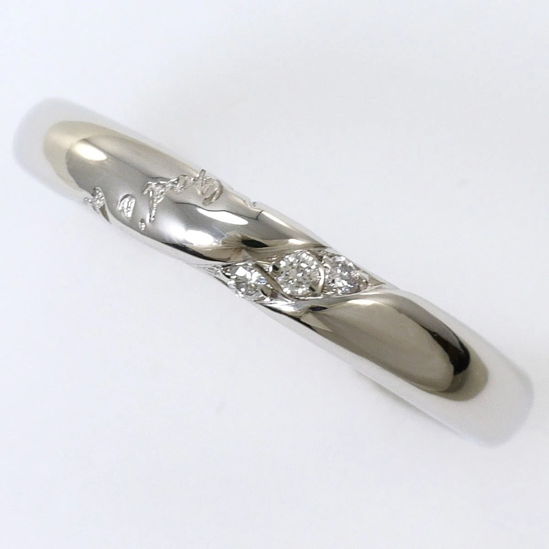 PT1000 RING DIAMOND: PT1000 Ring Diamond Brand: No Brand Type/Style: Ring Material: K18 Gold, Main Stone Natural Color: None Size: US 6.75 - 7 Accessories: None Accessories Notice: When purchasing pre-owned goods, please
