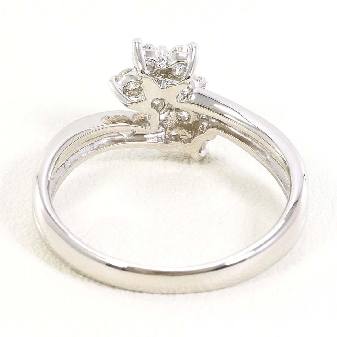 PT900 PLATINUM RING DIAMOND - 4
