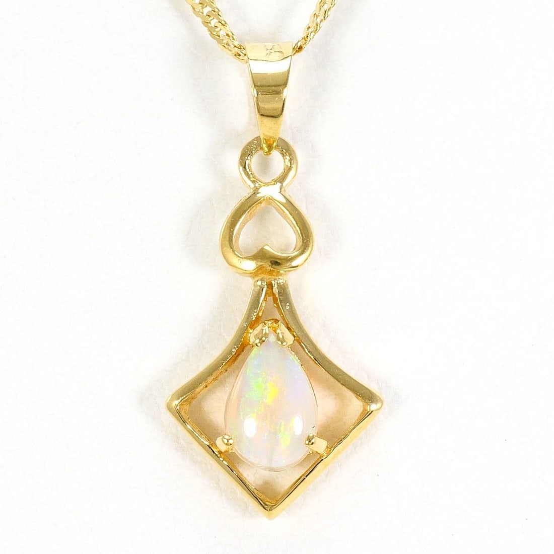 K18 GOLD NECKLACE OPAL: K18 gold Necklace opal Brand: No Brand Type/Style: Necklace Material: 18K/Yellow Gold, Main Stone Opal Color: Yellow Gold Size: Top size?H:about20?W:about10mm(Top and chain are removable), Chain