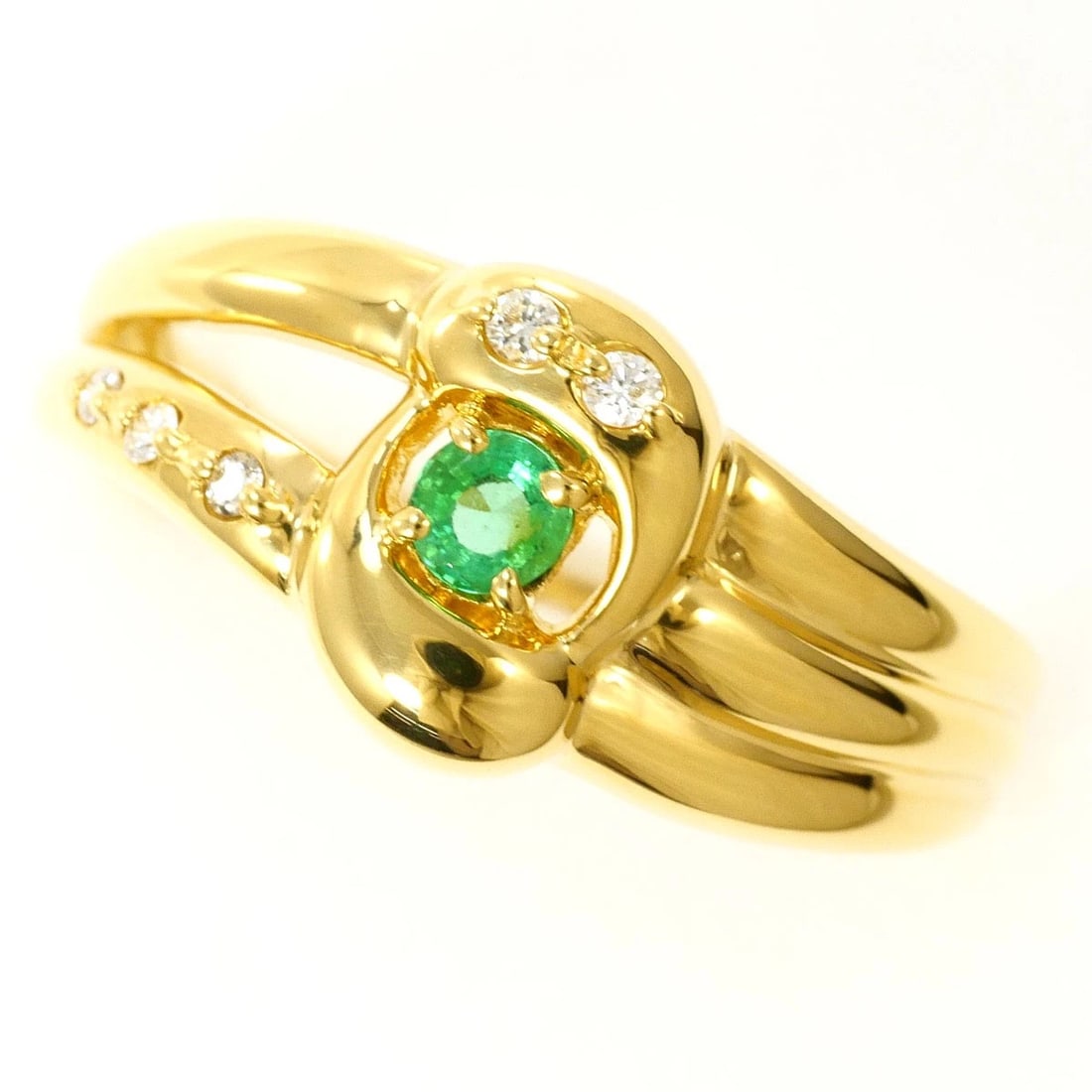 K18 GOLD RING EMERALD: K18 gold Ring Emerald Brand: No Brand Type/Style: Ring Material: K18/Yellow Gold, Main Stone Natural Color: Yellow Gold Size: US 6 1/4 Accessories: None Accessories Notice: When purchasing
